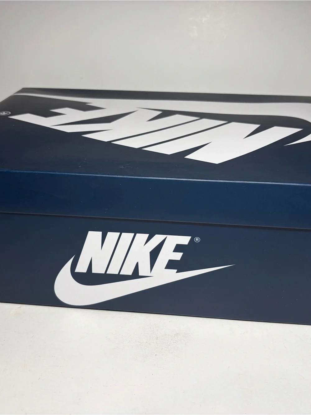 Nike Air Jordan 1 High OG Midnight Navy Black White Sneakers US 10 DZ5485-401